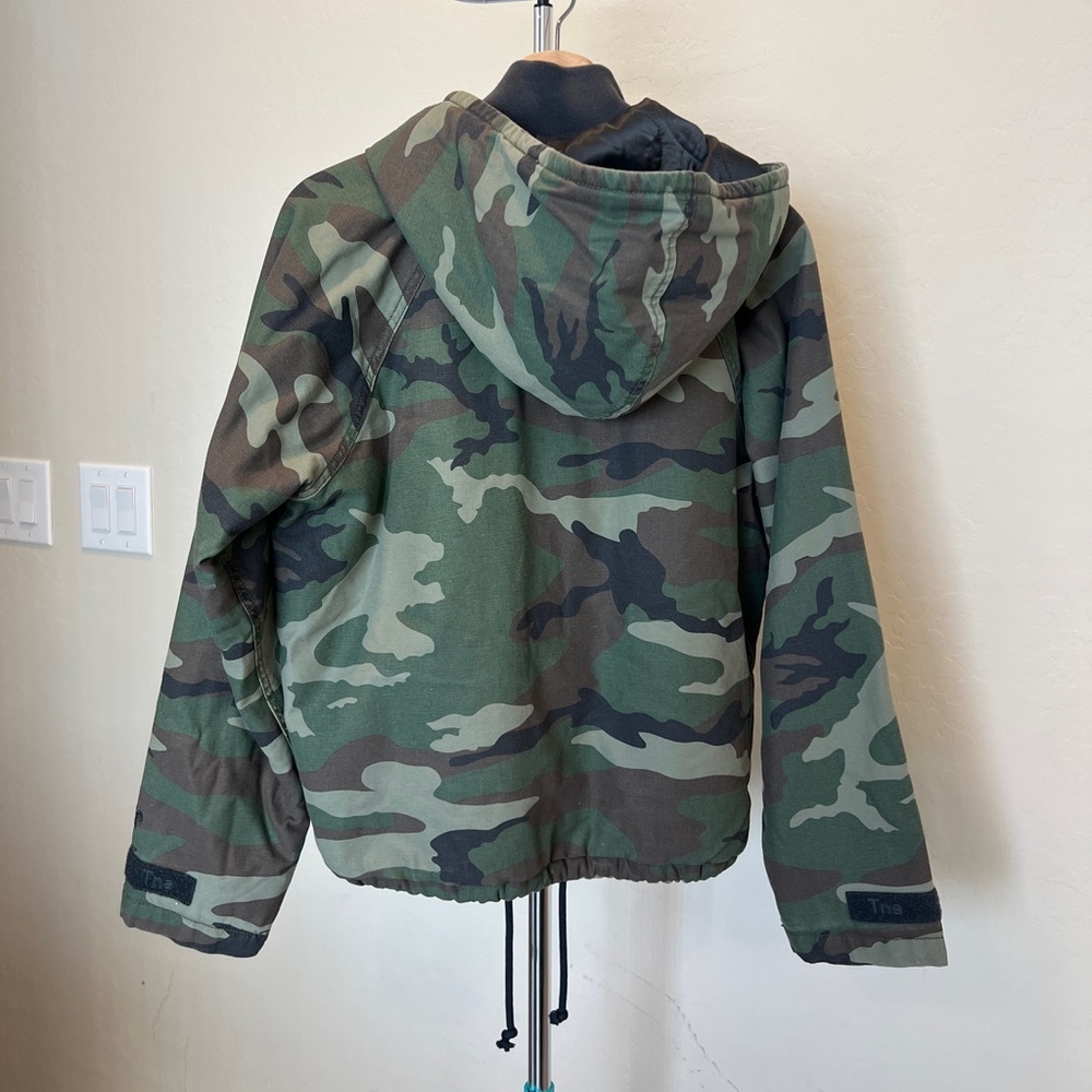 TNA Jacket - Picture 2 of 3